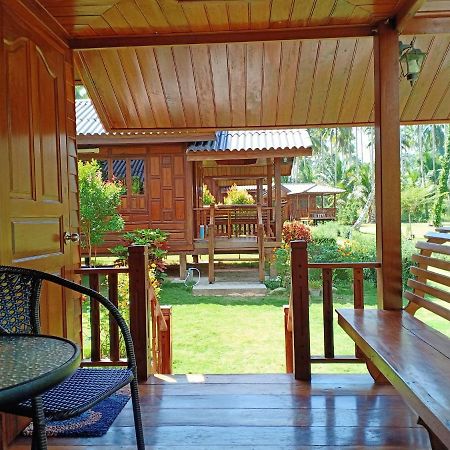 Walk In Homestay Ko Kut Eksteriør bilde