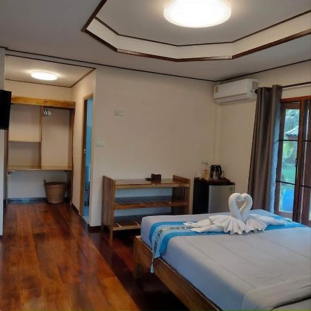Walk In Homestay Ko Kut Eksteriør bilde